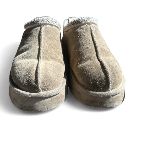 UGG Beige Suede Slip-On Shoes - Picture 3 of 6